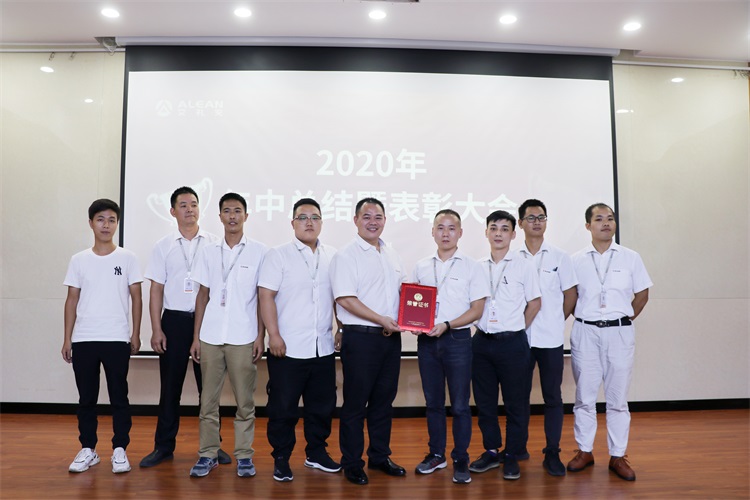 团结一心，勇毅前行——亚洲午夜精品A片久久WWW慈禧-女人张开腿让男人添-亚洲国产欧美日韩人成-乱肉YIN荡系列合集TXT-天天撸日日夜夜隆重举办2020年中总结暨表彰大会