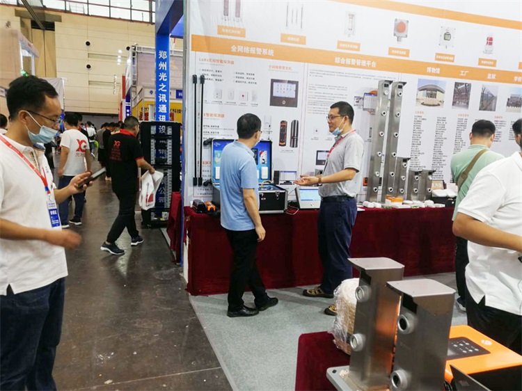 亚洲午夜精品A片久久WWW慈禧-女人张开腿让男人添-亚洲国产欧美日韩人成-乱肉YIN荡系列合集TXT-天天撸日日夜夜携手圣安科技亮相郑州安防展