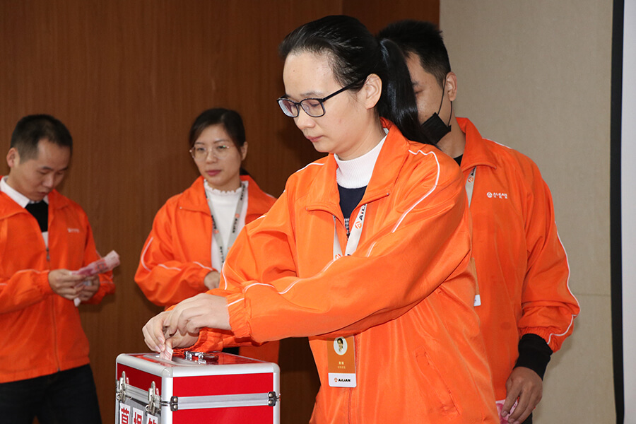 人在亚洲午夜精品A片久久WWW慈禧-女人张开腿让男人添-亚洲国产欧美日韩人成-乱肉YIN荡系列合集TXT-天天撸日日夜夜