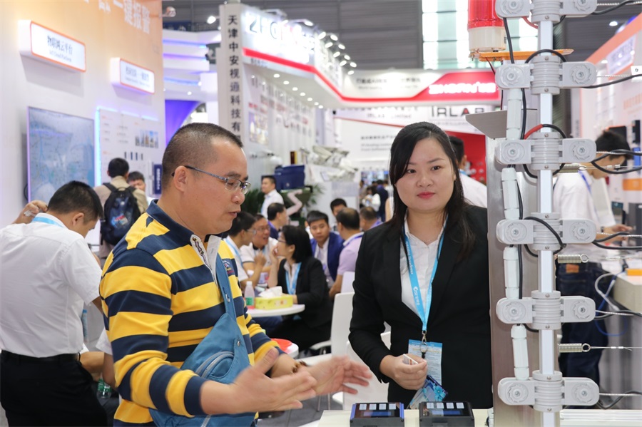 亚洲午夜精品A片久久WWW慈禧-女人张开腿让男人添-亚洲国产欧美日韩人成-乱肉YIN荡系列合集TXT-天天撸日日夜夜与您共同见证2019年美好时刻