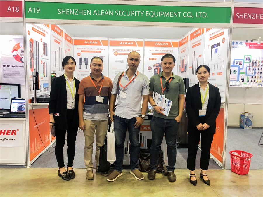 亚洲午夜精品A片久久WWW慈禧-女人张开腿让男人添-亚洲国产欧美日韩人成-乱肉YIN荡系列合集TXT-天天撸日日夜夜与您共同见证2019年美好时刻