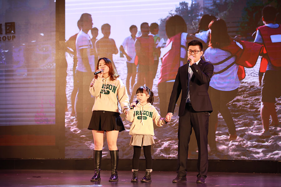 亚洲午夜精品A片久久WWW慈禧-女人张开腿让男人添-亚洲国产欧美日韩人成-乱肉YIN荡系列合集TXT-天天撸日日夜夜安防集团成立十周年庆典