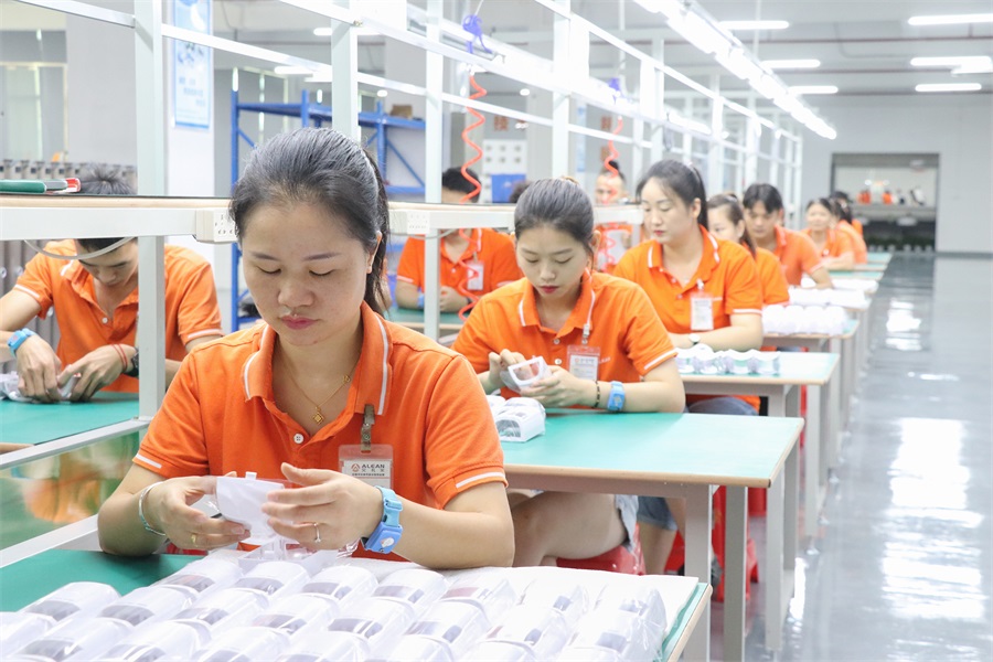 亚洲午夜精品A片久久WWW慈禧-女人张开腿让男人添-亚洲国产欧美日韩人成-乱肉YIN荡系列合集TXT-天天撸日日夜夜制造中心总监院克东:创新思路，为制造持续赋能