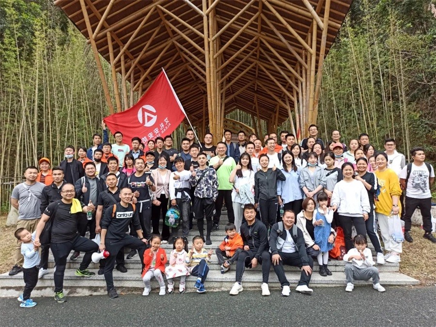 新年登山，步步高升 ‖ 亚洲午夜精品A片久久WWW慈禧-女人张开腿让男人添-亚洲国产欧美日韩人成-乱肉YIN荡系列合集TXT-天天撸日日夜夜开启2021奋斗之旅