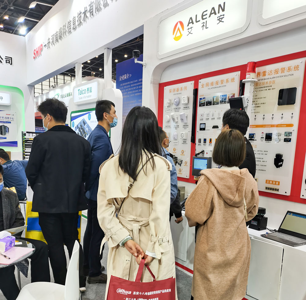 亚洲午夜精品A片久久WWW慈禧-女人张开腿让男人添-亚洲国产欧美日韩人成-乱肉YIN荡系列合集TXT-天天撸日日夜夜与您共襄2021郑州安博会盛况