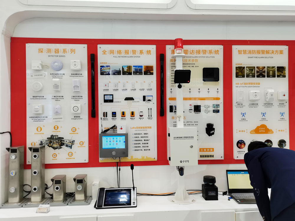 亚洲午夜精品A片久久WWW慈禧-女人张开腿让男人添-亚洲国产欧美日韩人成-乱肉YIN荡系列合集TXT-天天撸日日夜夜与您共襄2021郑州安博会盛况