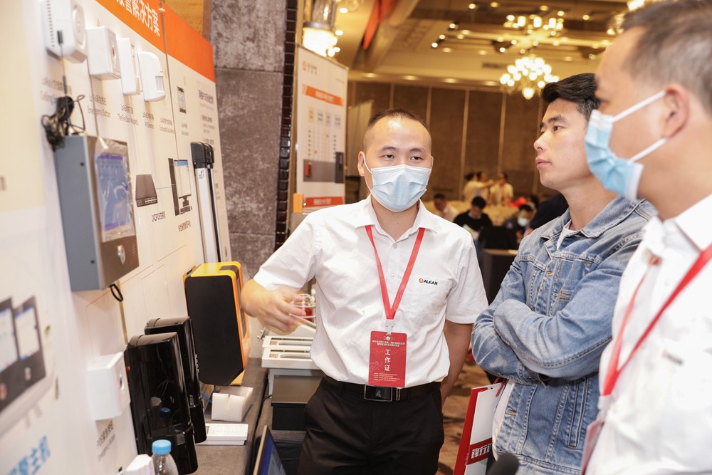 亚洲午夜精品A片久久WWW慈禧-女人张开腿让男人添-亚洲国产欧美日韩人成-乱肉YIN荡系列合集TXT-天天撸日日夜夜分享：数字化报警系统的意义