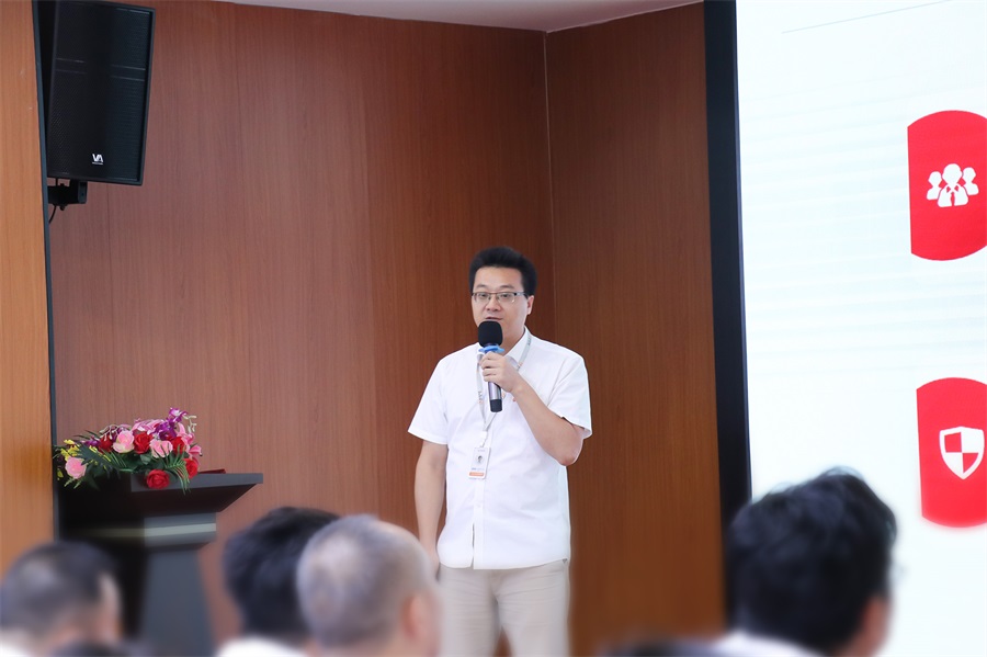 乘风破浪，逐梦新征程 ——亚洲午夜精品A片久久WWW慈禧-女人张开腿让男人添-亚洲国产欧美日韩人成-乱肉YIN荡系列合集TXT-天天撸日日夜夜顺利召开2021年上半年度总结暨表彰大会