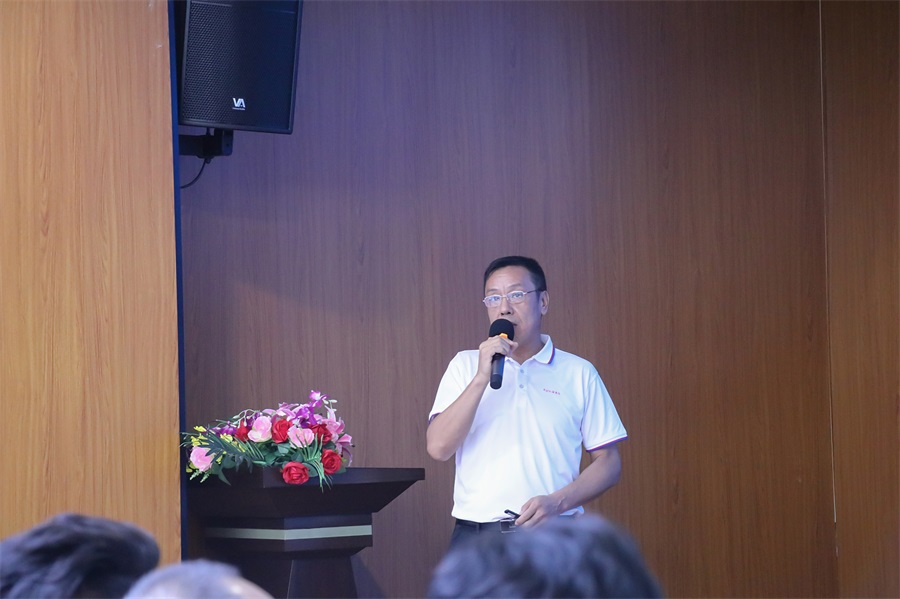 乘风破浪，逐梦新征程 ——亚洲午夜精品A片久久WWW慈禧-女人张开腿让男人添-亚洲国产欧美日韩人成-乱肉YIN荡系列合集TXT-天天撸日日夜夜顺利召开2021年上半年度总结暨表彰大会