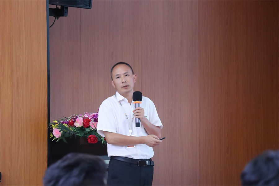 乘风破浪，逐梦新征程 ——亚洲午夜精品A片久久WWW慈禧-女人张开腿让男人添-亚洲国产欧美日韩人成-乱肉YIN荡系列合集TXT-天天撸日日夜夜顺利召开2021年上半年度总结暨表彰大会