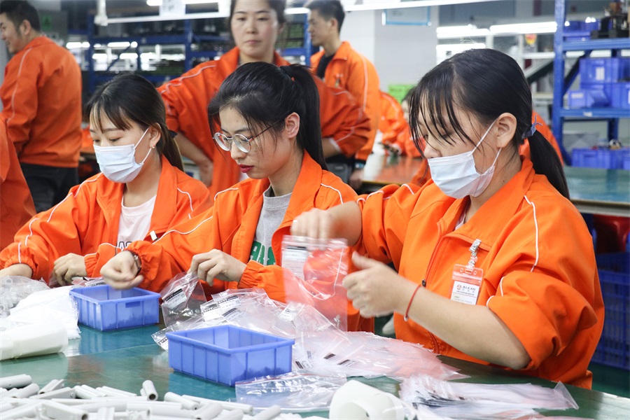 亚洲午夜精品A片久久WWW慈禧-女人张开腿让男人添-亚洲国产欧美日韩人成-乱肉YIN荡系列合集TXT-天天撸日日夜夜2021职工技能大赛高燃瞬间