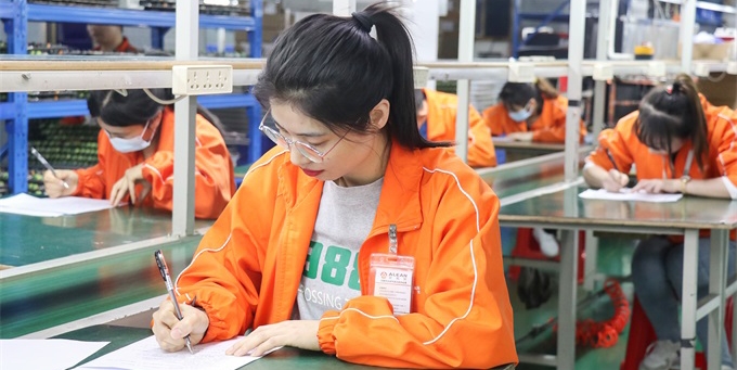 亚洲午夜精品A片久久WWW慈禧-女人张开腿让男人添-亚洲国产欧美日韩人成-乱肉YIN荡系列合集TXT-天天撸日日夜夜2021职工技能大赛高燃瞬间