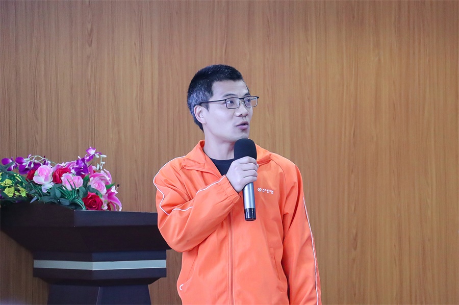 初心不渝，奋楫前行——亚洲午夜精品A片久久WWW慈禧-女人张开腿让男人添-亚洲国产欧美日韩人成-乱肉YIN荡系列合集TXT-天天撸日日夜夜举办2021年度总结暨表彰大会