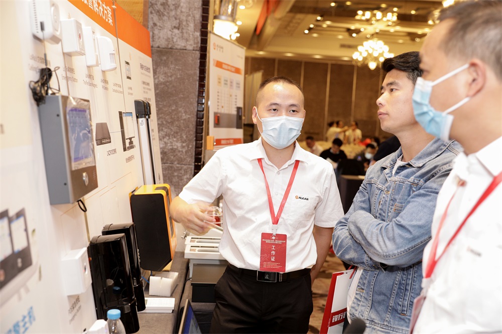 心怀热爱，服务至上——致敬亚洲午夜精品A片久久WWW慈禧-女人张开腿让男人添-亚洲国产欧美日韩人成-乱肉YIN荡系列合集TXT-天天撸日日夜夜“技术服务天团”