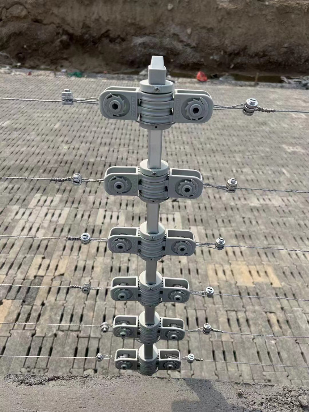 济宁梁山县的自来水厂|脉冲电子围栏