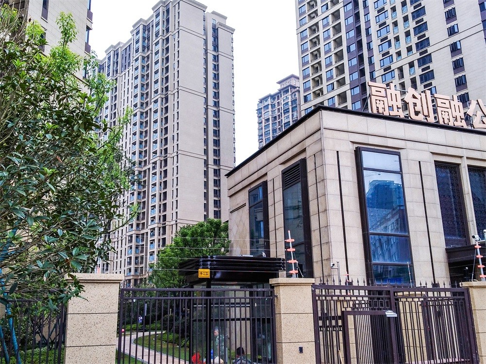  亚洲午夜精品A片久久WWW慈禧-女人张开腿让男人添-亚洲国产欧美日韩人成-乱肉YIN荡系列合集TXT-天天撸日日夜夜脉冲电子围栏在各行业的应用