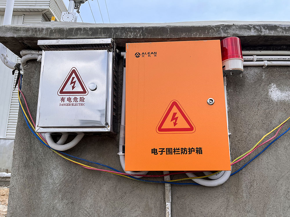 亚洲午夜精品A片久久WWW慈禧-女人张开腿让男人添-亚洲国产欧美日韩人成-乱肉YIN荡系列合集TXT-天天撸日日夜夜电子围栏案例