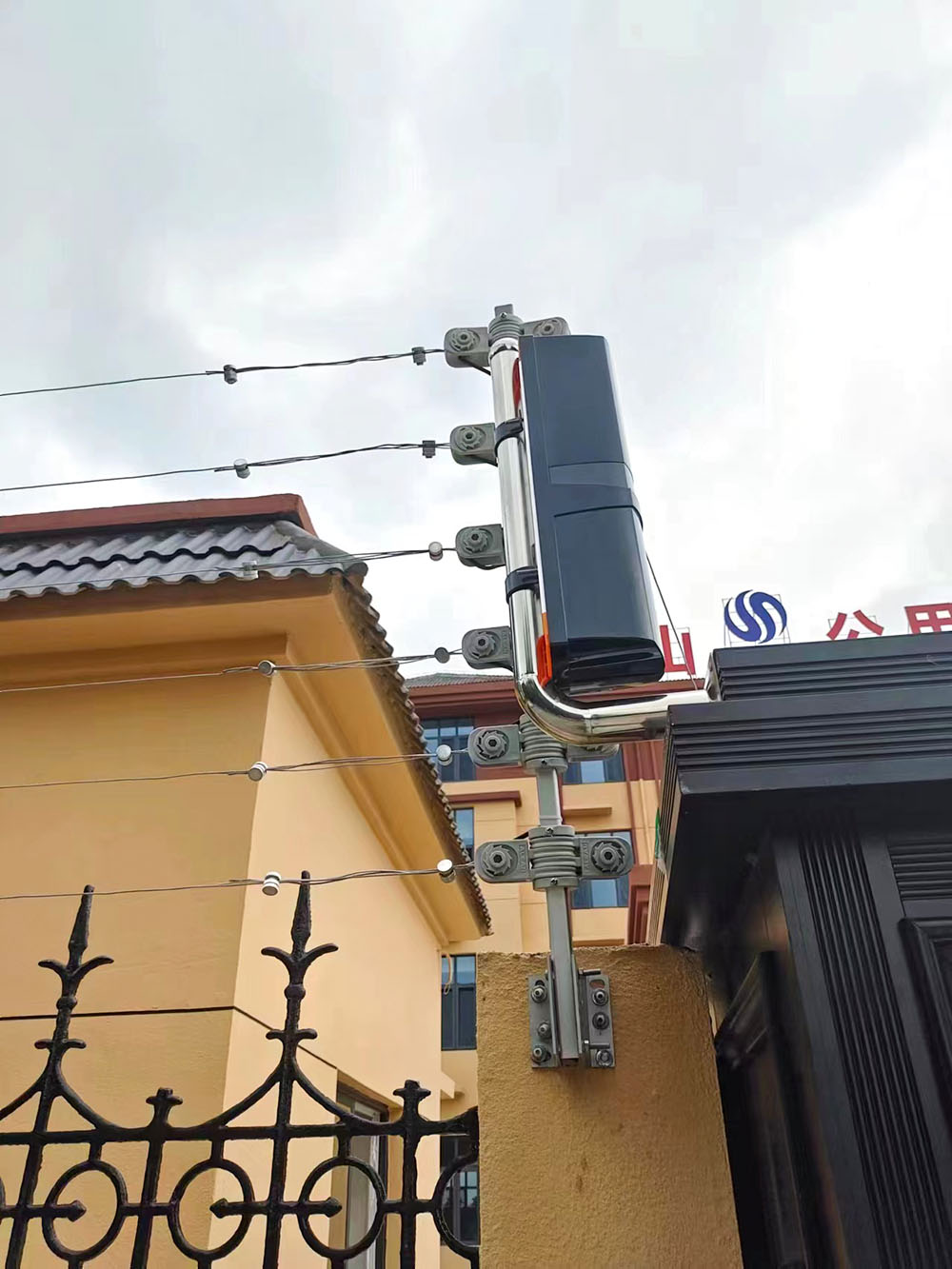 梁山公用水务有限公司|脉冲电子围栏 红外对射