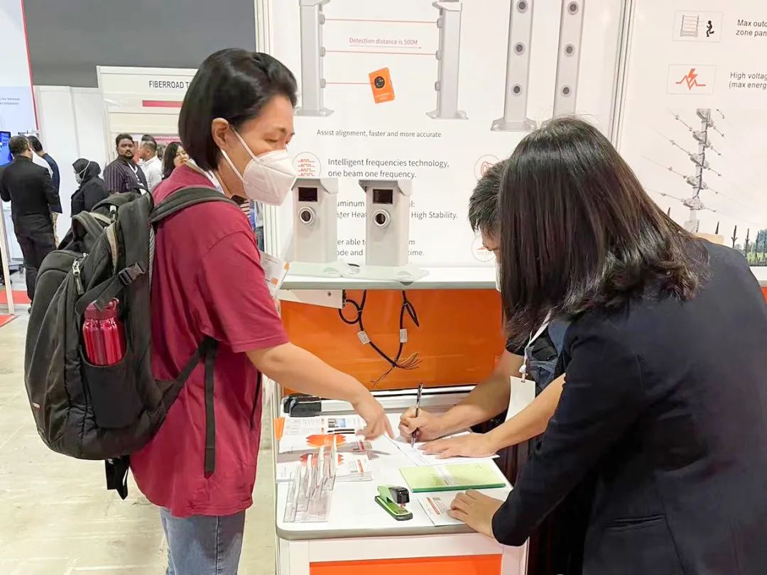 亚洲午夜精品A片久久WWW慈禧-女人张开腿让男人添-亚洲国产欧美日韩人成-乱肉YIN荡系列合集TXT-天天撸日日夜夜参加马来西亚安防展