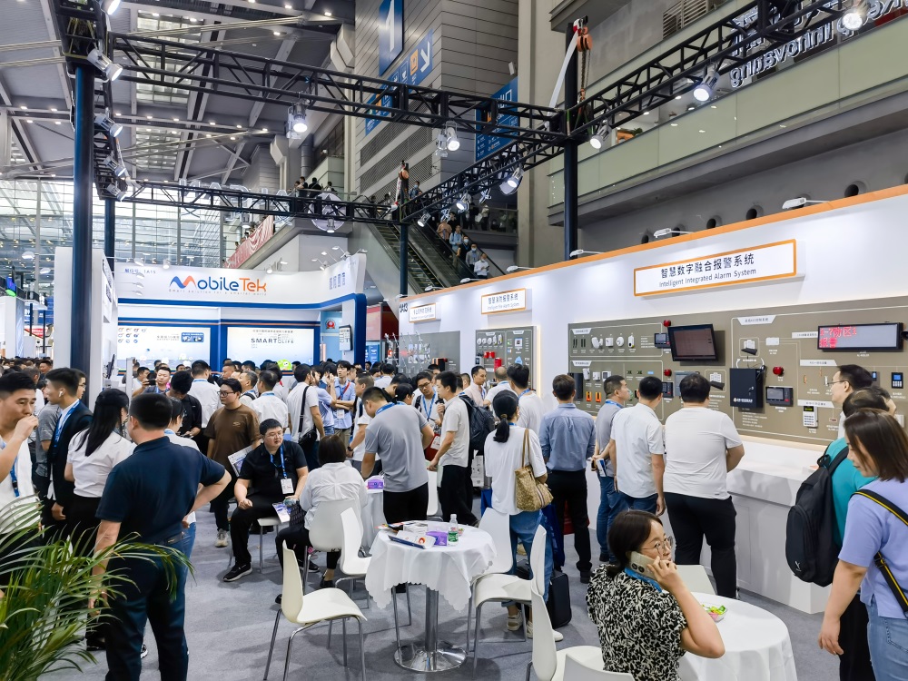 全联接，全融合，全场景——亚洲午夜精品A片久久WWW慈禧-女人张开腿让男人添-亚洲国产欧美日韩人成-乱肉YIN荡系列合集TXT-天天撸日日夜夜亮相2023深圳安博会