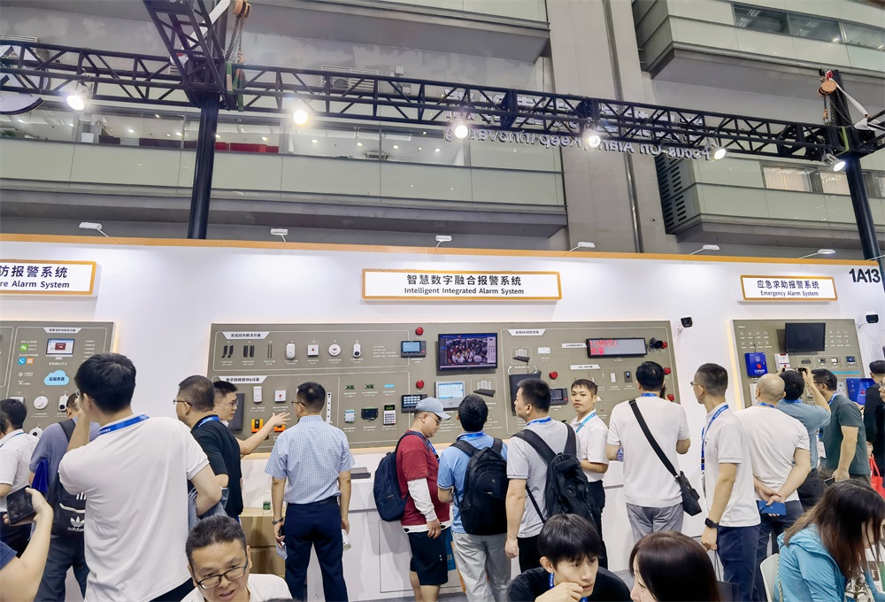 全联接，全融合，全场景——亚洲午夜精品A片久久WWW慈禧-女人张开腿让男人添-亚洲国产欧美日韩人成-乱肉YIN荡系列合集TXT-天天撸日日夜夜亮相2023深圳安博会