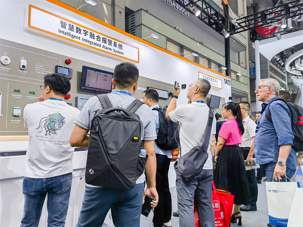 全联接，全融合，全场景——亚洲午夜精品A片久久WWW慈禧-女人张开腿让男人添-亚洲国产欧美日韩人成-乱肉YIN荡系列合集TXT-天天撸日日夜夜亮相2023深圳安博会