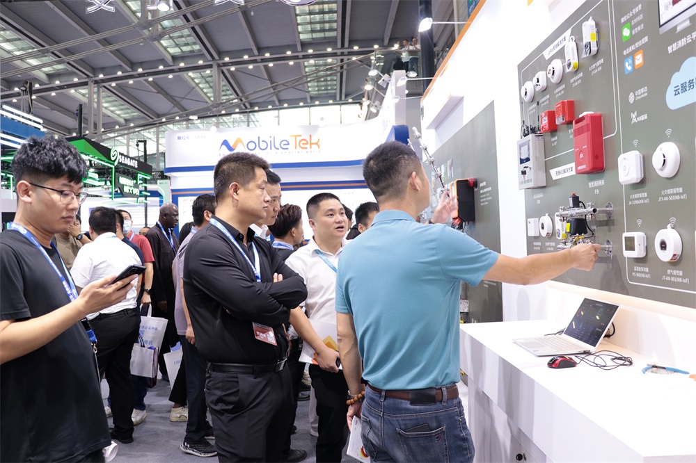 全联接，全融合，全场景——亚洲午夜精品A片久久WWW慈禧-女人张开腿让男人添-亚洲国产欧美日韩人成-乱肉YIN荡系列合集TXT-天天撸日日夜夜亮相2023深圳安博会