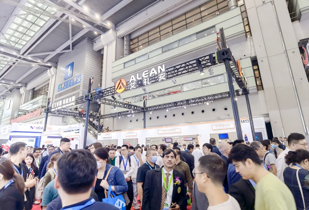 全联接，全融合，全场景——亚洲午夜精品A片久久WWW慈禧-女人张开腿让男人添-亚洲国产欧美日韩人成-乱肉YIN荡系列合集TXT-天天撸日日夜夜亮相2023深圳安博会