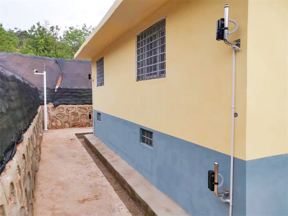 亚洲午夜精品A片久久WWW慈禧-女人张开腿让男人添-亚洲国产欧美日韩人成-乱肉YIN荡系列合集TXT-天天撸日日夜夜入侵报警系统守护民爆仓库