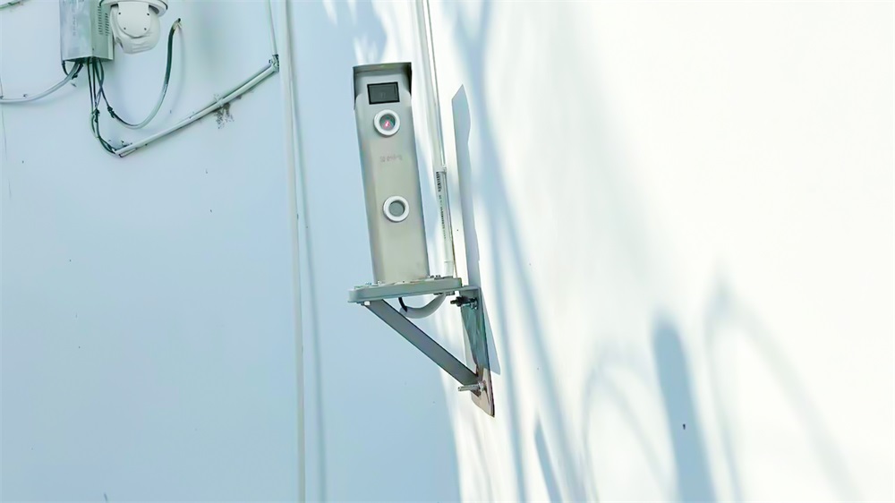 亚洲午夜精品A片久久WWW慈禧-女人张开腿让男人添-亚洲国产欧美日韩人成-乱肉YIN荡系列合集TXT-天天撸日日夜夜——四季更替，步履不停