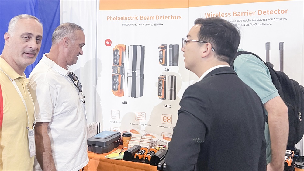 亚洲午夜精品A片久久WWW慈禧-女人张开腿让男人添-亚洲国产欧美日韩人成-乱肉YIN荡系列合集TXT-天天撸日日夜夜2024年中盘点