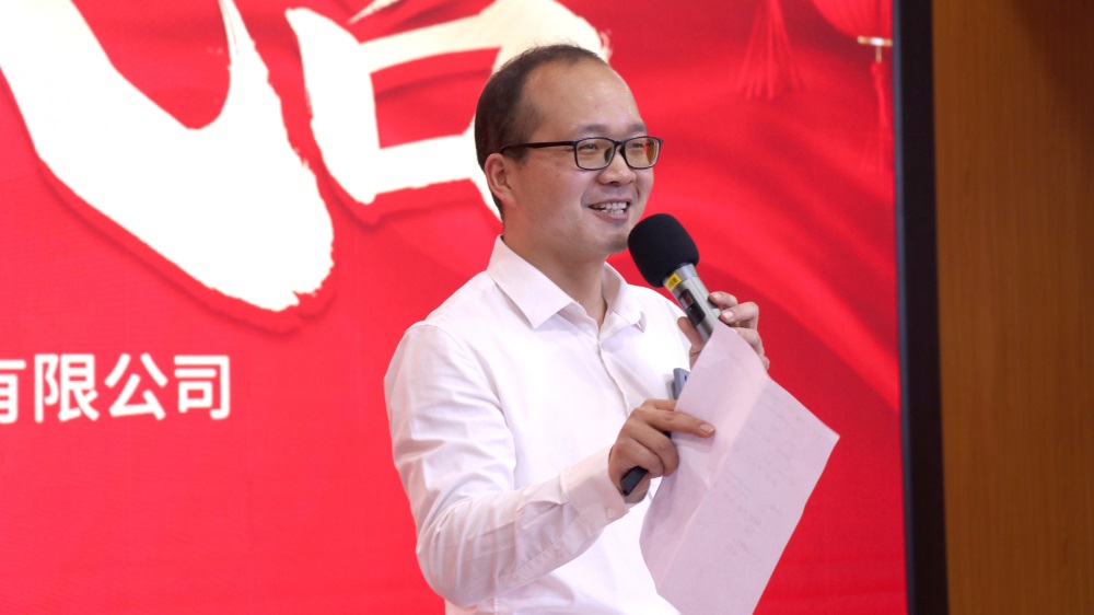 亚洲午夜精品A片久久WWW慈禧-女人张开腿让男人添-亚洲国产欧美日韩人成-乱肉YIN荡系列合集TXT-天天撸日日夜夜2024年中盘点