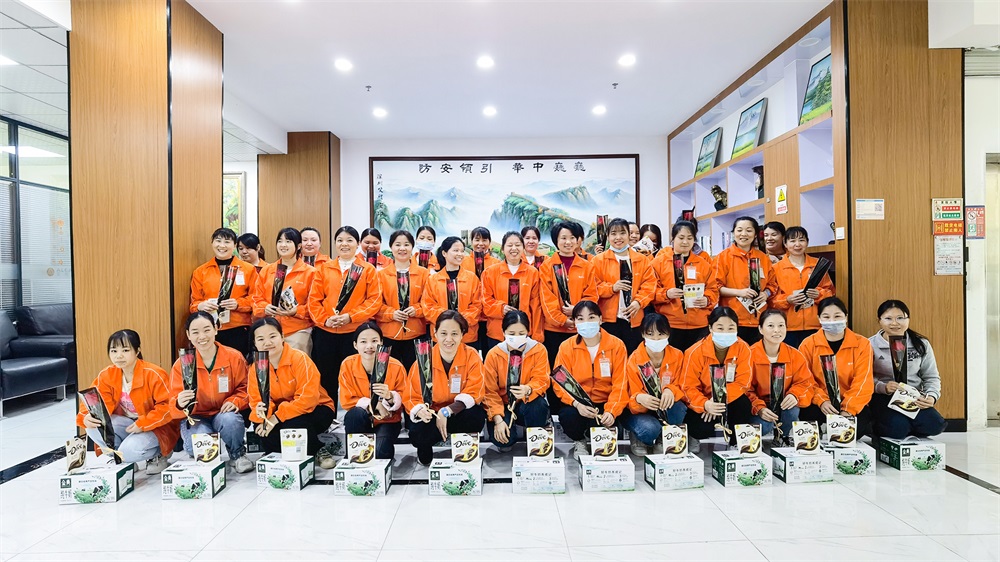 亚洲午夜精品A片久久WWW慈禧-女人张开腿让男人添-亚洲国产欧美日韩人成-乱肉YIN荡系列合集TXT-天天撸日日夜夜2024年中盘点