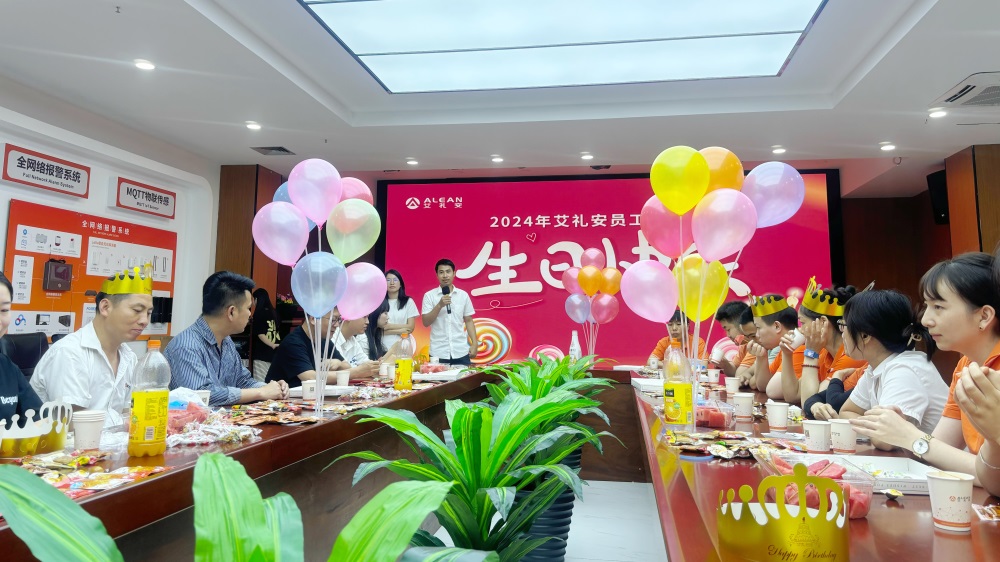 亚洲午夜精品A片久久WWW慈禧-女人张开腿让男人添-亚洲国产欧美日韩人成-乱肉YIN荡系列合集TXT-天天撸日日夜夜2024年中盘点