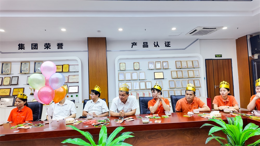 亚洲午夜精品A片久久WWW慈禧-女人张开腿让男人添-亚洲国产欧美日韩人成-乱肉YIN荡系列合集TXT-天天撸日日夜夜2024年中盘点