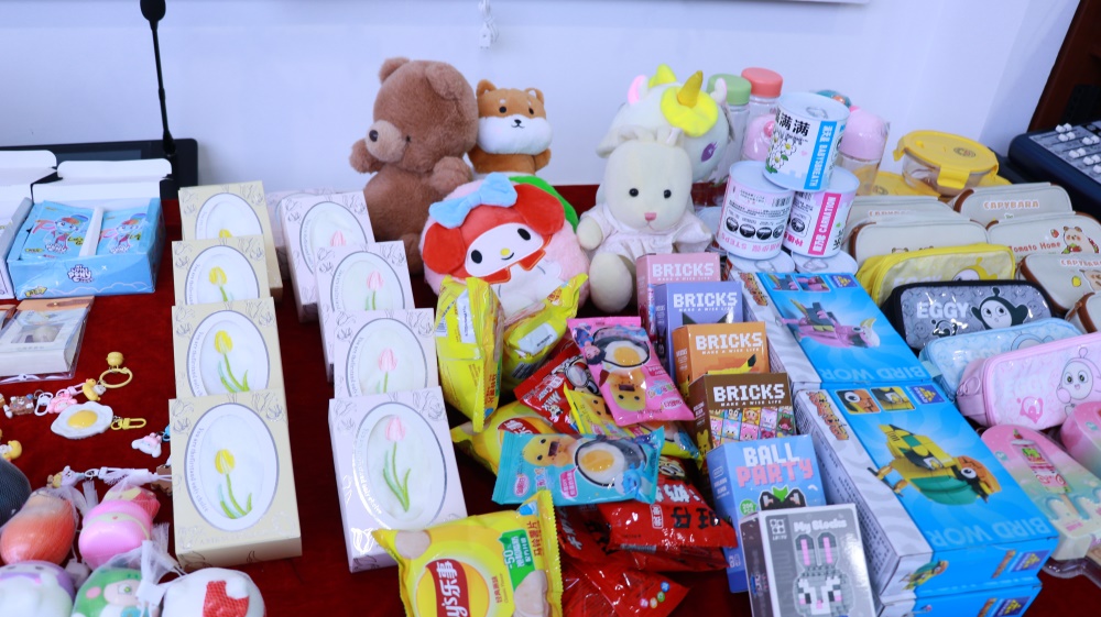 亚洲午夜精品A片久久WWW慈禧-女人张开腿让男人添-亚洲国产欧美日韩人成-乱肉YIN荡系列合集TXT-天天撸日日夜夜举办迎中秋亲子活动