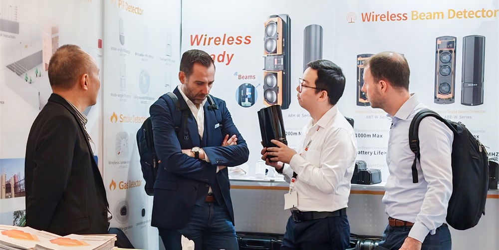 亚洲午夜精品A片久久WWW慈禧-女人张开腿让男人添-亚洲国产欧美日韩人成-乱肉YIN荡系列合集TXT-天天撸日日夜夜海外展 ‖ 相约德国埃森