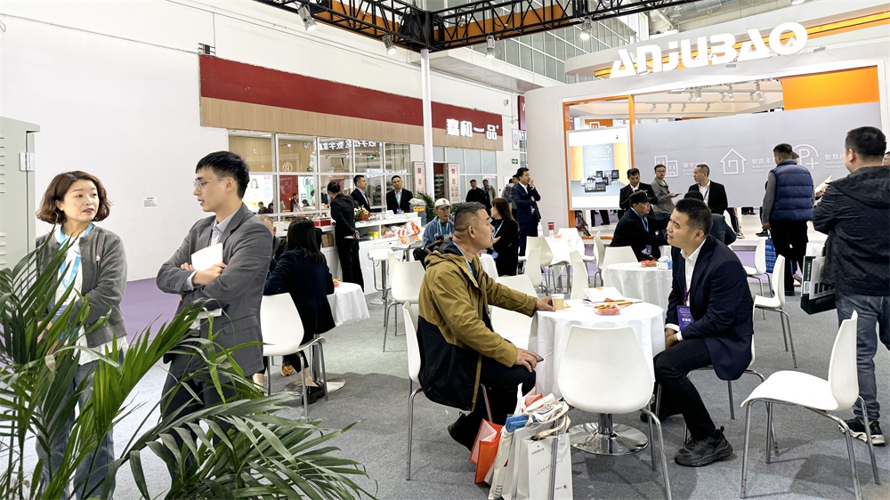 北京安博会上的亚洲午夜精品A片久久WWW慈禧-女人张开腿让男人添-亚洲国产欧美日韩人成-乱肉YIN荡系列合集TXT-天天撸日日夜夜