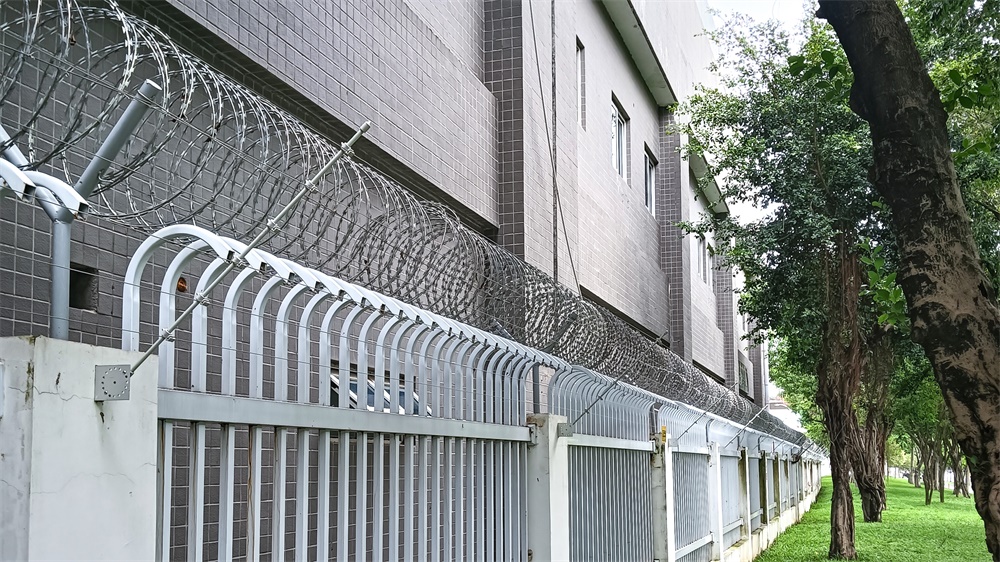 亚洲午夜精品A片久久WWW慈禧-女人张开腿让男人添-亚洲国产欧美日韩人成-乱肉YIN荡系列合集TXT-天天撸日日夜夜报警系统守护深圳地铁