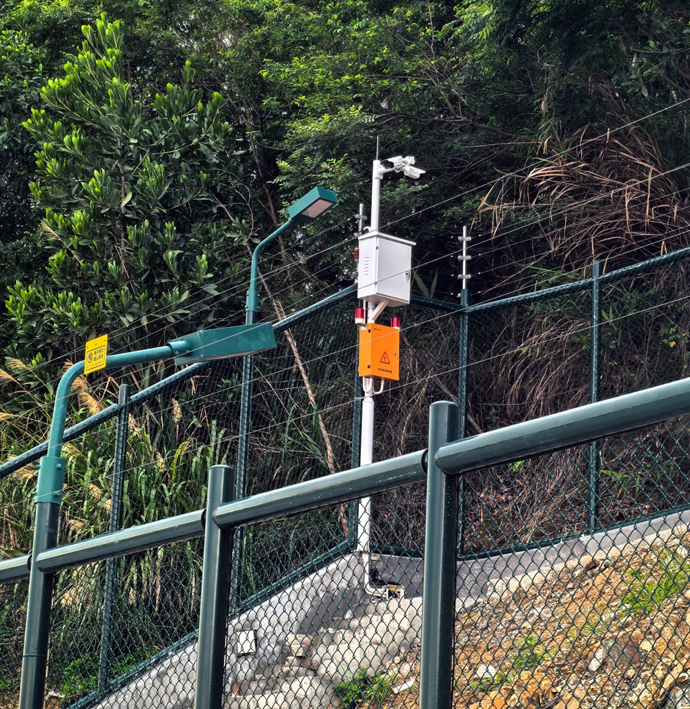 广州知识城综合保税区 | 脉冲电子围栏 吸顶探测器