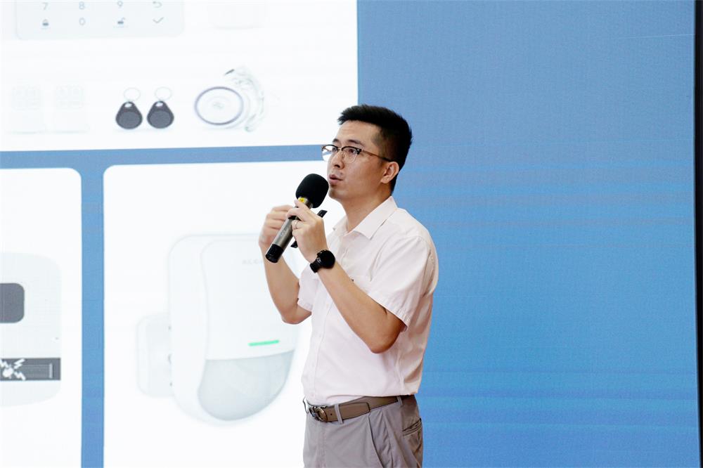 深耕创新，稳健前行——亚洲午夜精品A片久久WWW慈禧-女人张开腿让男人添-亚洲国产欧美日韩人成-乱肉YIN荡系列合集TXT-天天撸日日夜夜召开2025年中总结表彰大会