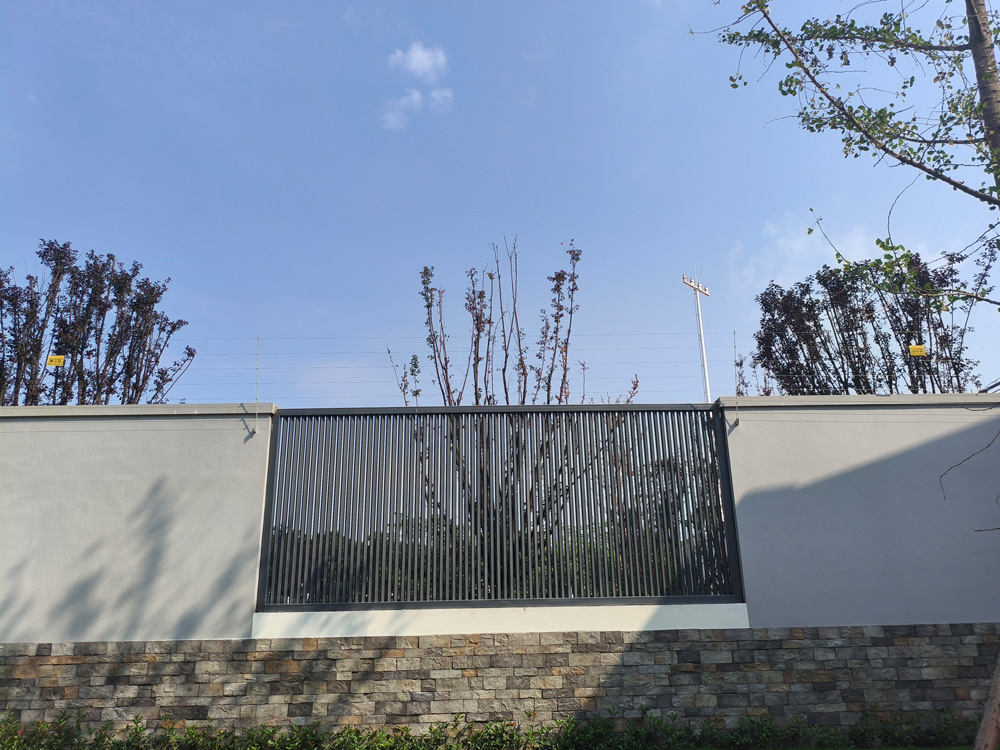 成都市龙江路小学双流分校 | 脉冲电子围栏