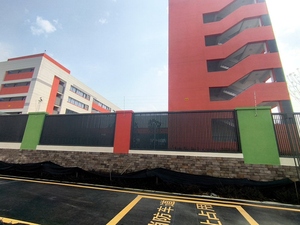 成都市龙江路小学双流分校 | 脉冲电子围栏