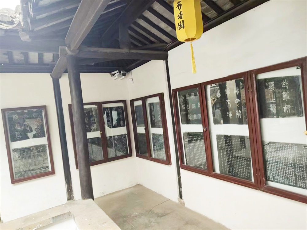 亚洲午夜精品A片久久WWW慈禧-女人张开腿让男人添-亚洲国产欧美日韩人成-乱肉YIN荡系列合集TXT-天天撸日日夜夜如何为古建筑筑牢 “隐形防线”？