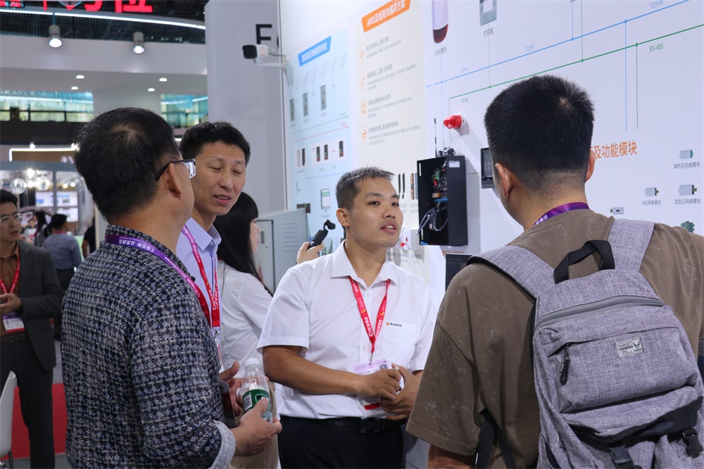 2025年CPSE安博会开幕，亚洲午夜精品A片久久WWW慈禧-女人张开腿让男人添-亚洲国产欧美日韩人成-乱肉YIN荡系列合集TXT-天天撸日日夜夜携创新力量赴约