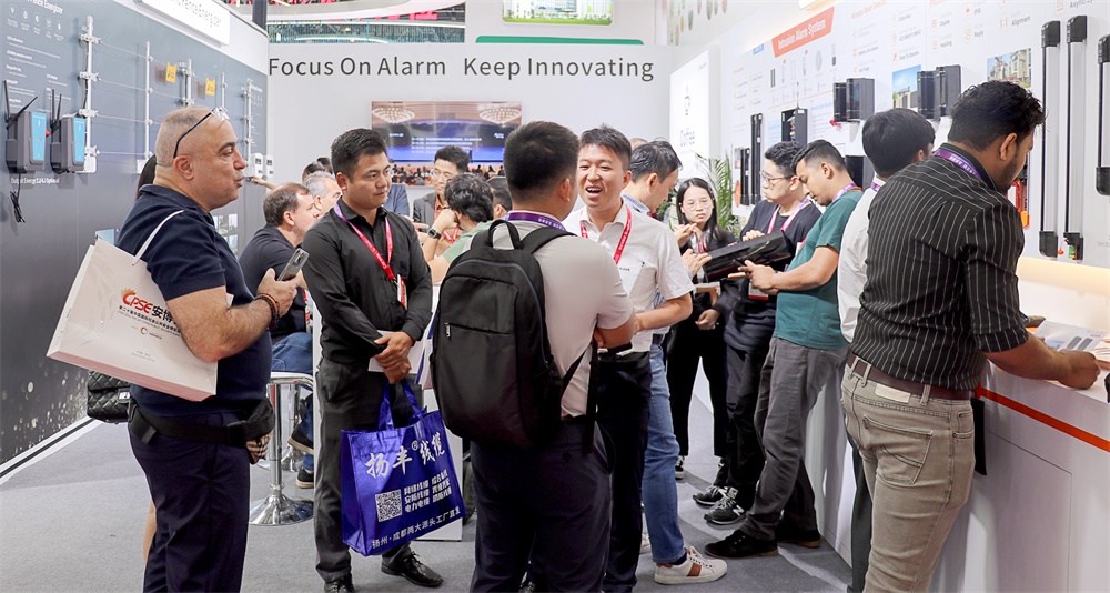 2025年CPSE安博会开幕，亚洲午夜精品A片久久WWW慈禧-女人张开腿让男人添-亚洲国产欧美日韩人成-乱肉YIN荡系列合集TXT-天天撸日日夜夜携创新力量赴约