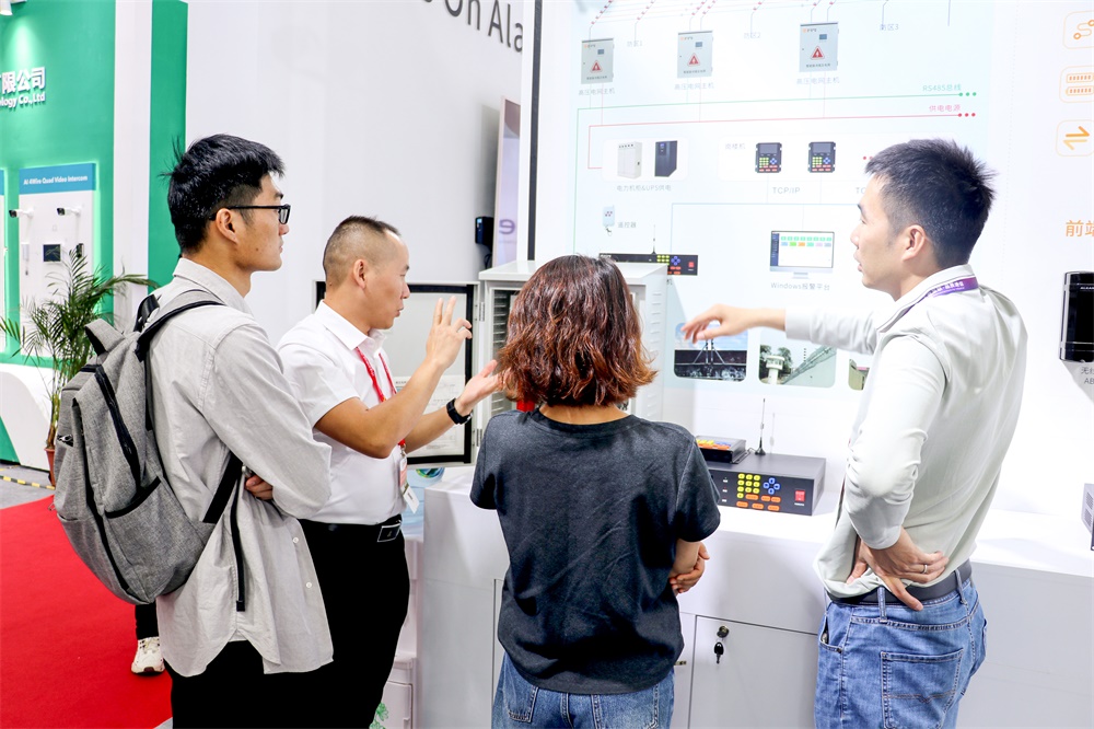 2025年CPSE安博会开幕，亚洲午夜精品A片久久WWW慈禧-女人张开腿让男人添-亚洲国产欧美日韩人成-乱肉YIN荡系列合集TXT-天天撸日日夜夜携创新力量赴约