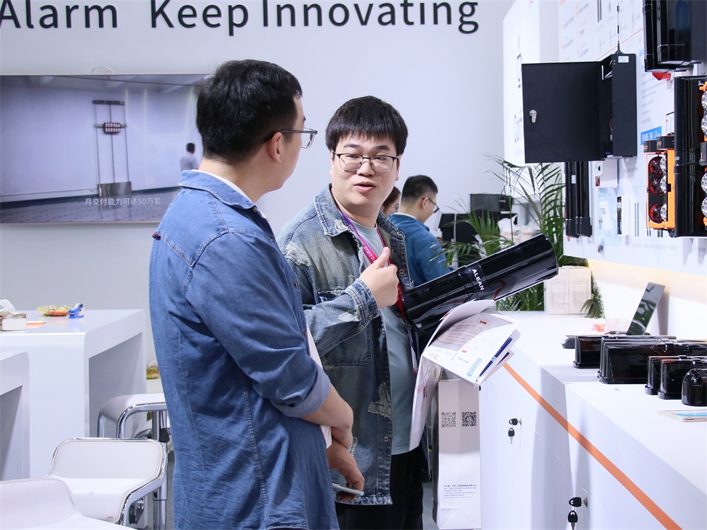 精彩时刻 ‖ 2025安博会上的亚洲午夜精品A片久久WWW慈禧-女人张开腿让男人添-亚洲国产欧美日韩人成-乱肉YIN荡系列合集TXT-天天撸日日夜夜