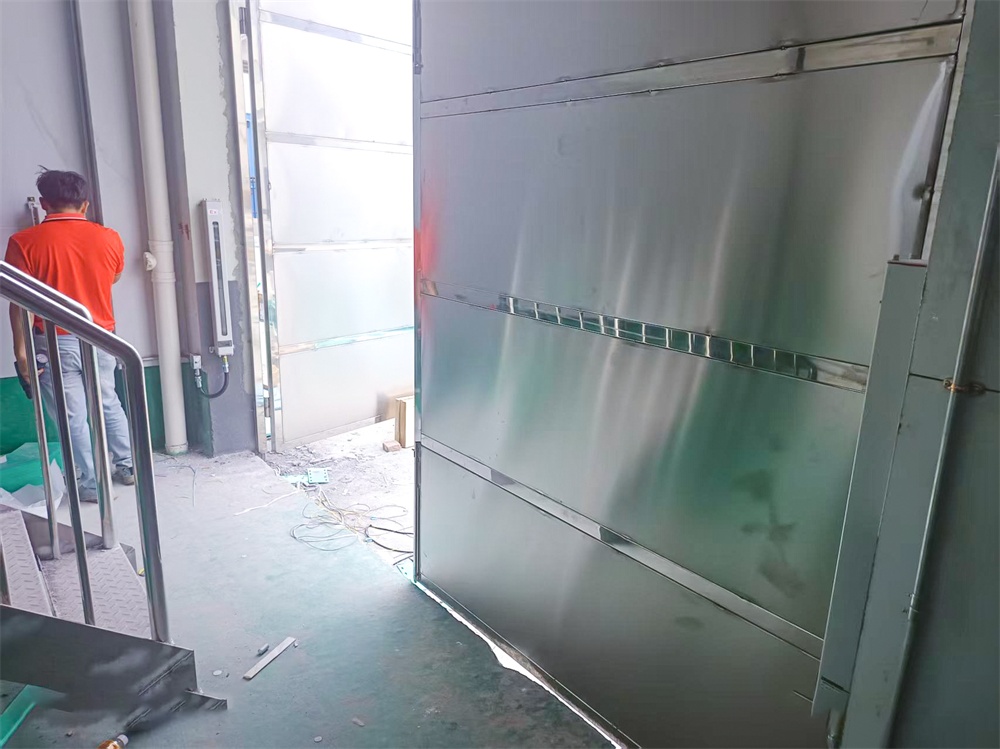 护航千家万户，让安全与幸福同在