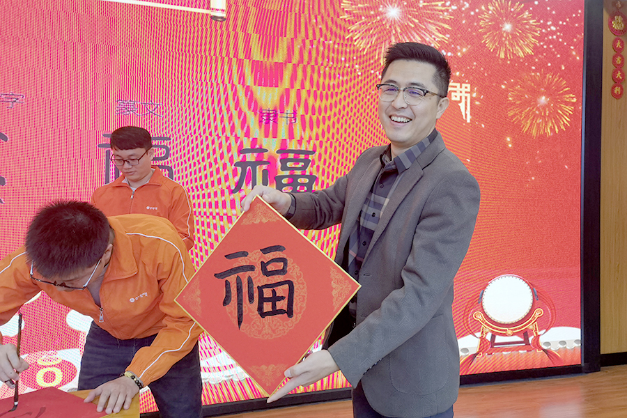 人在亚洲午夜精品A片久久WWW慈禧-女人张开腿让男人添-亚洲国产欧美日韩人成-乱肉YIN荡系列合集TXT-天天撸日日夜夜